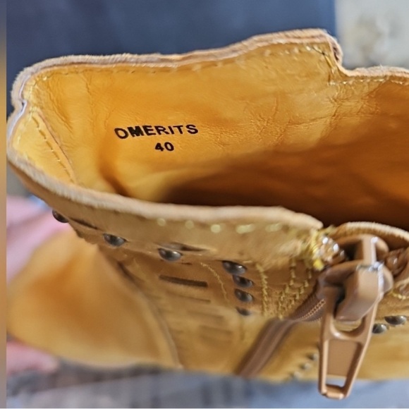 Sundance - Silent D Mustard Ankle Boots - Picture 8 of 9